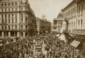 Bucureti_20Foto20de20pe20Calea20Victoriei_20sec2019__copy